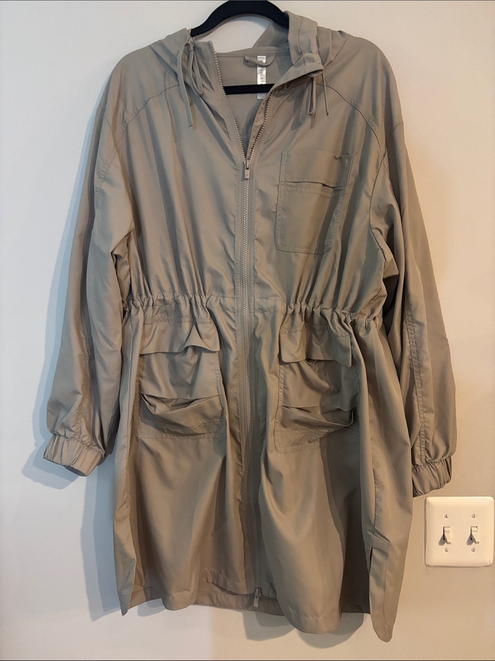 Fabletics Light Beige Drawstring Anorak Jacket